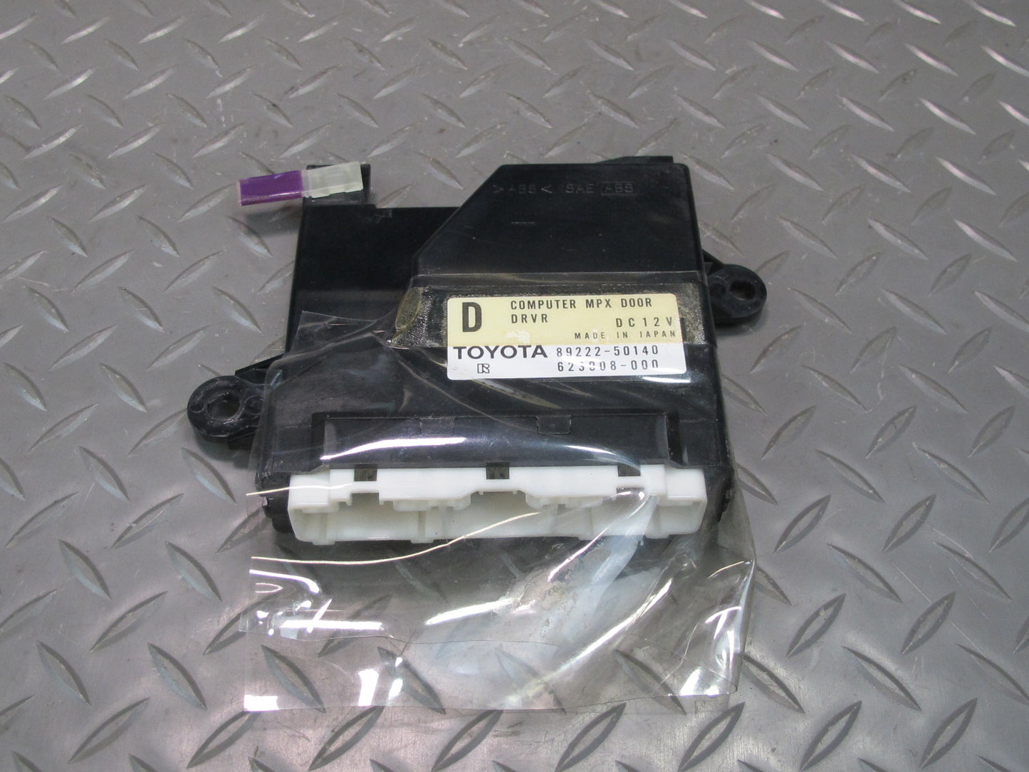 99-00 Lexus UCF20L LS400 Front Left Driver Door Control Module 89222-50140 OEM