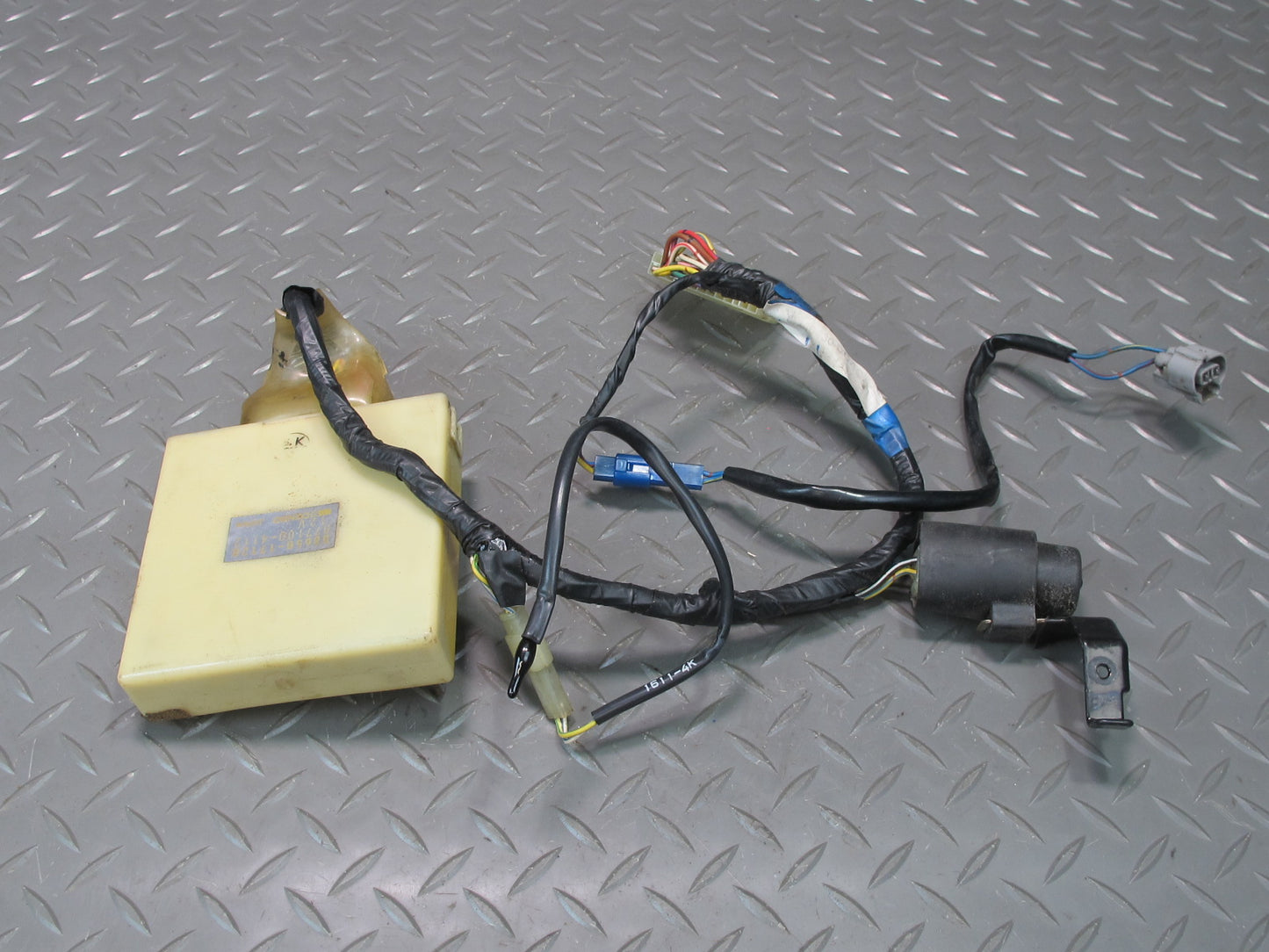 91-92 Toyota SW21L MR2 A/C Air Condition Control Module Amplifier w Wiring OEM