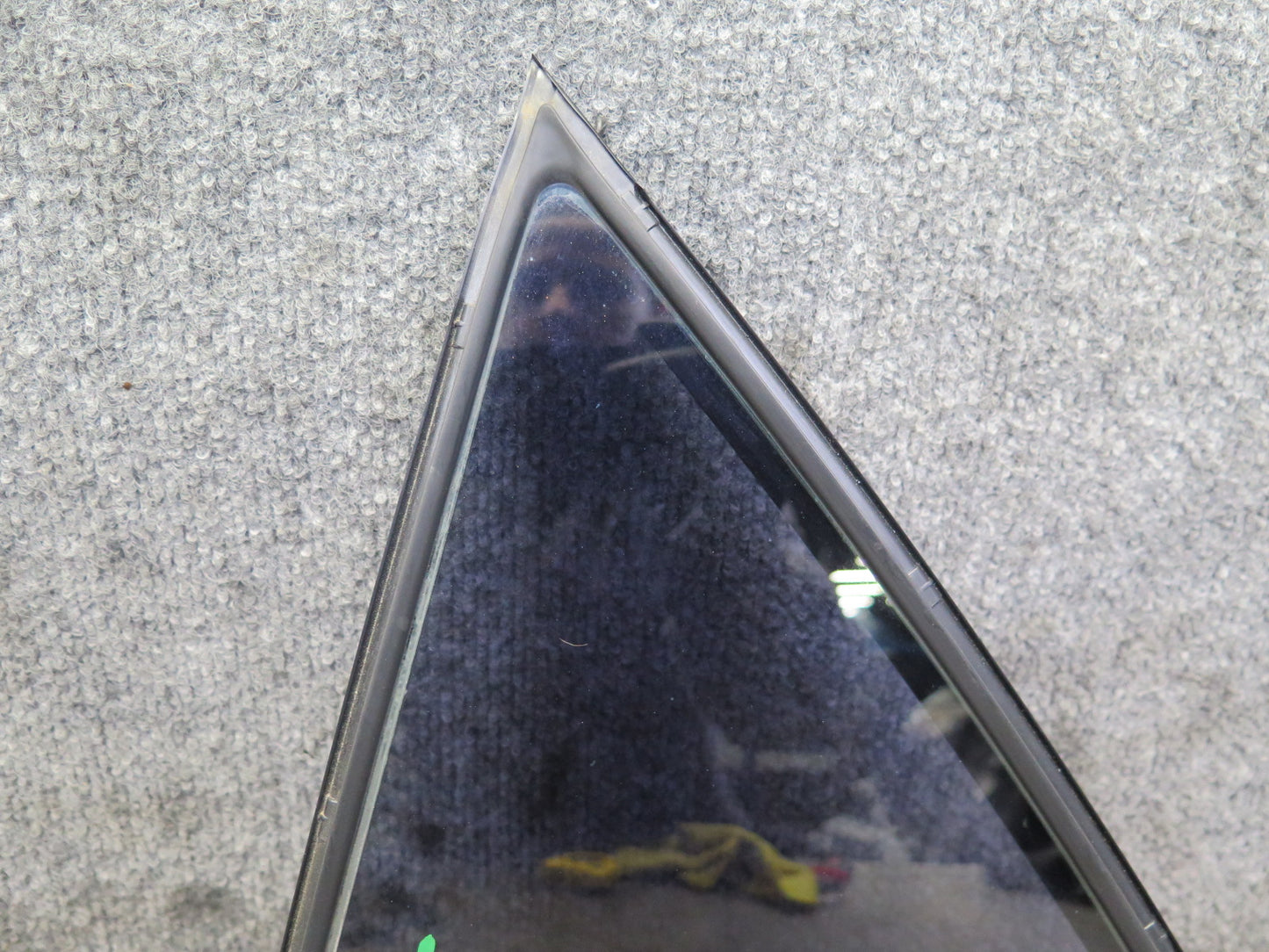 01-05 Lexus JCE10L IS300 Sedan Rear Left Door Quarter Glass Window OEM