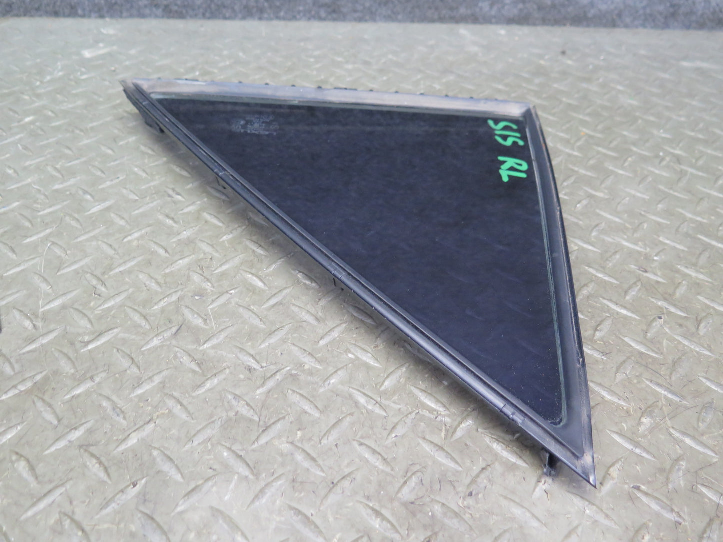 01-05 Lexus JCE10L IS300 Sedan Rear Left Door Quarter Glass Window OEM