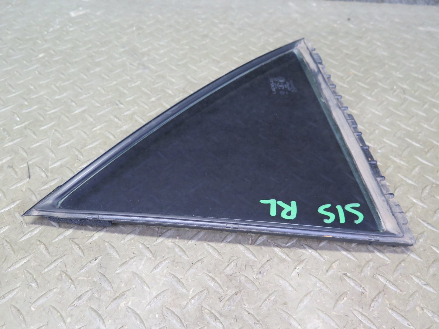 01-05 Lexus JCE10L IS300 Sedan Rear Left Door Quarter Glass Window OEM