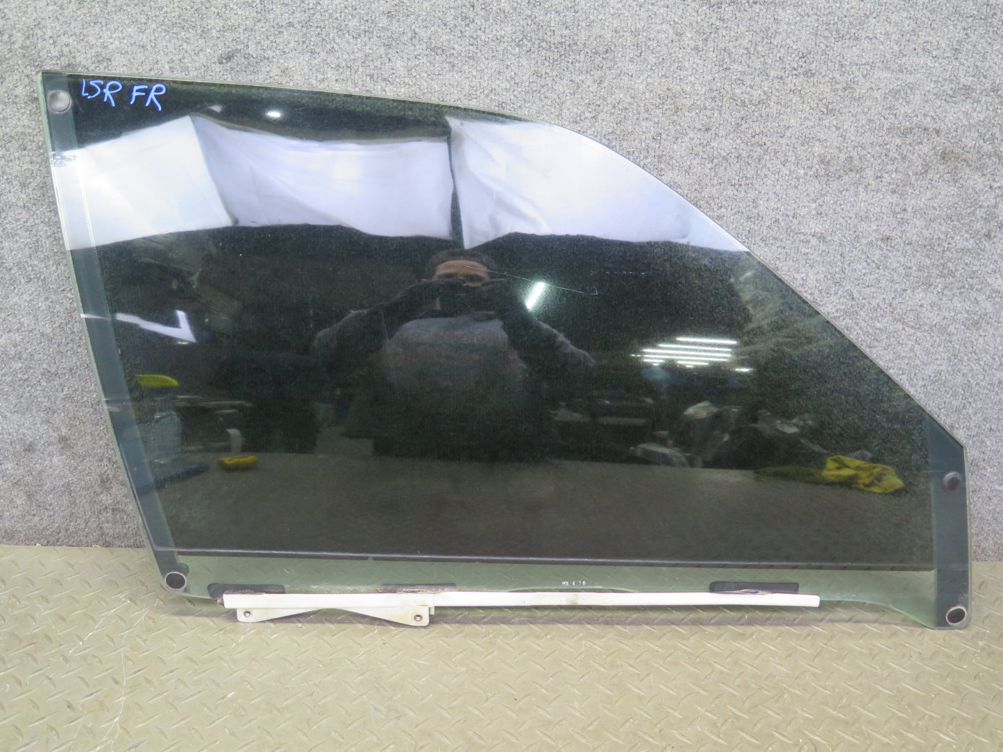 98-00 Lexus UCF20L LS400 Front Right Passenger Door Glass Window Tinted OEM