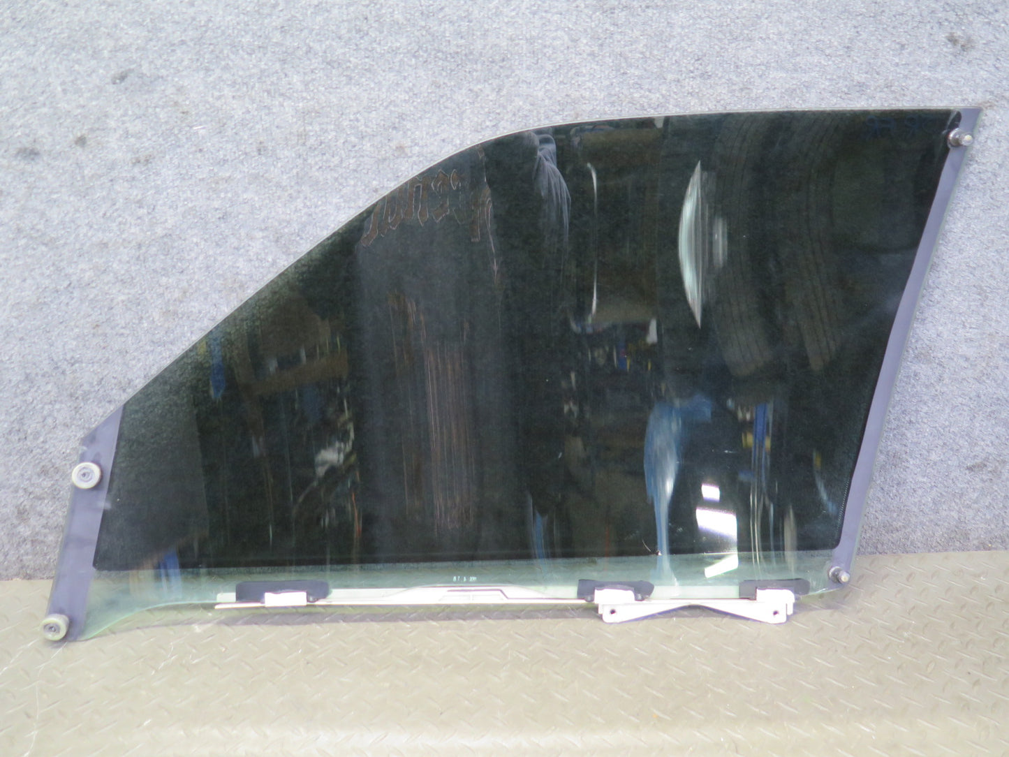 98-00 Lexus UCF20L LS400 Front Right Passenger Door Glass Window Tinted OEM