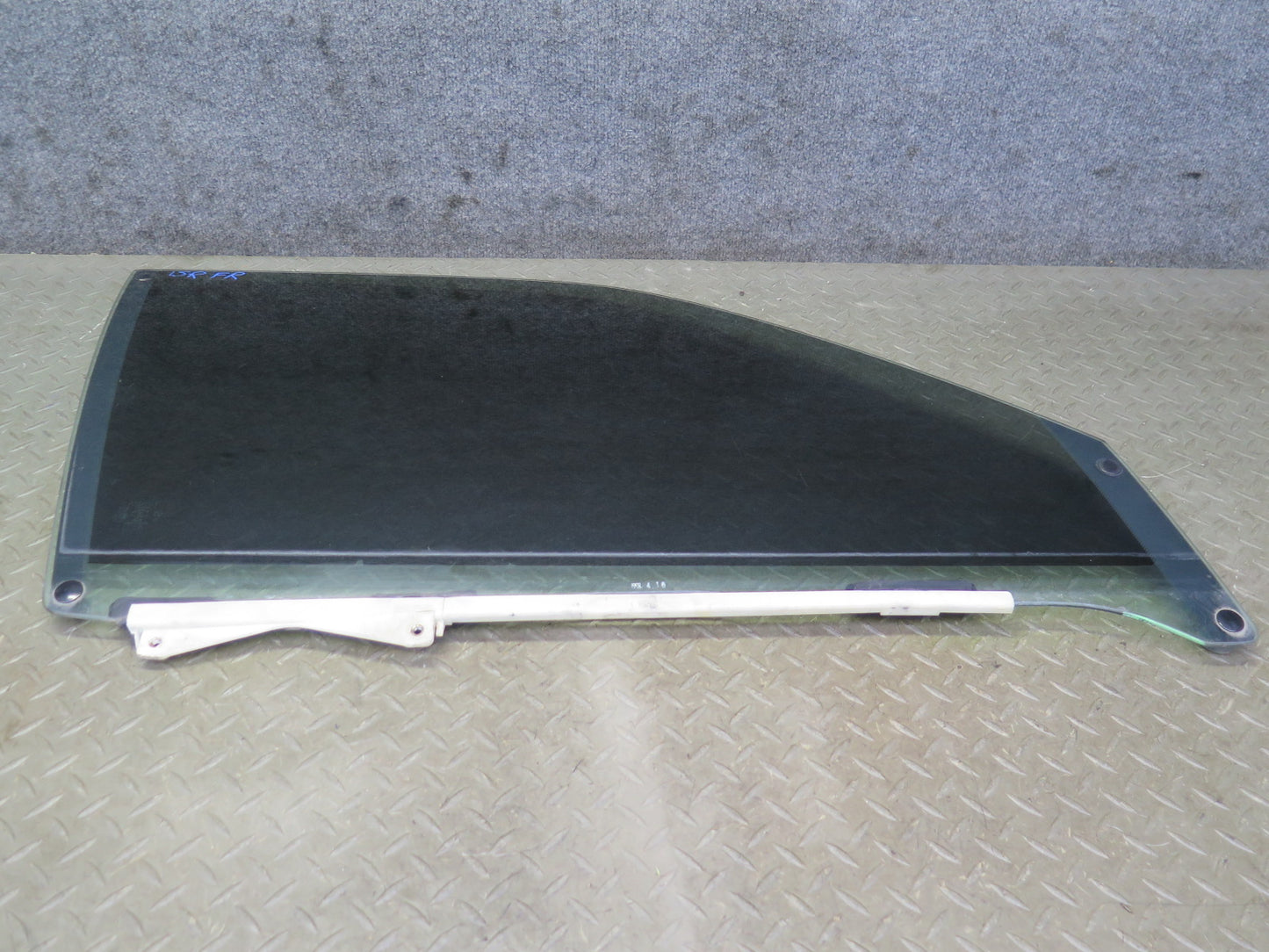 98-00 Lexus UCF20L LS400 Front Right Passenger Door Glass Window Tinted OEM