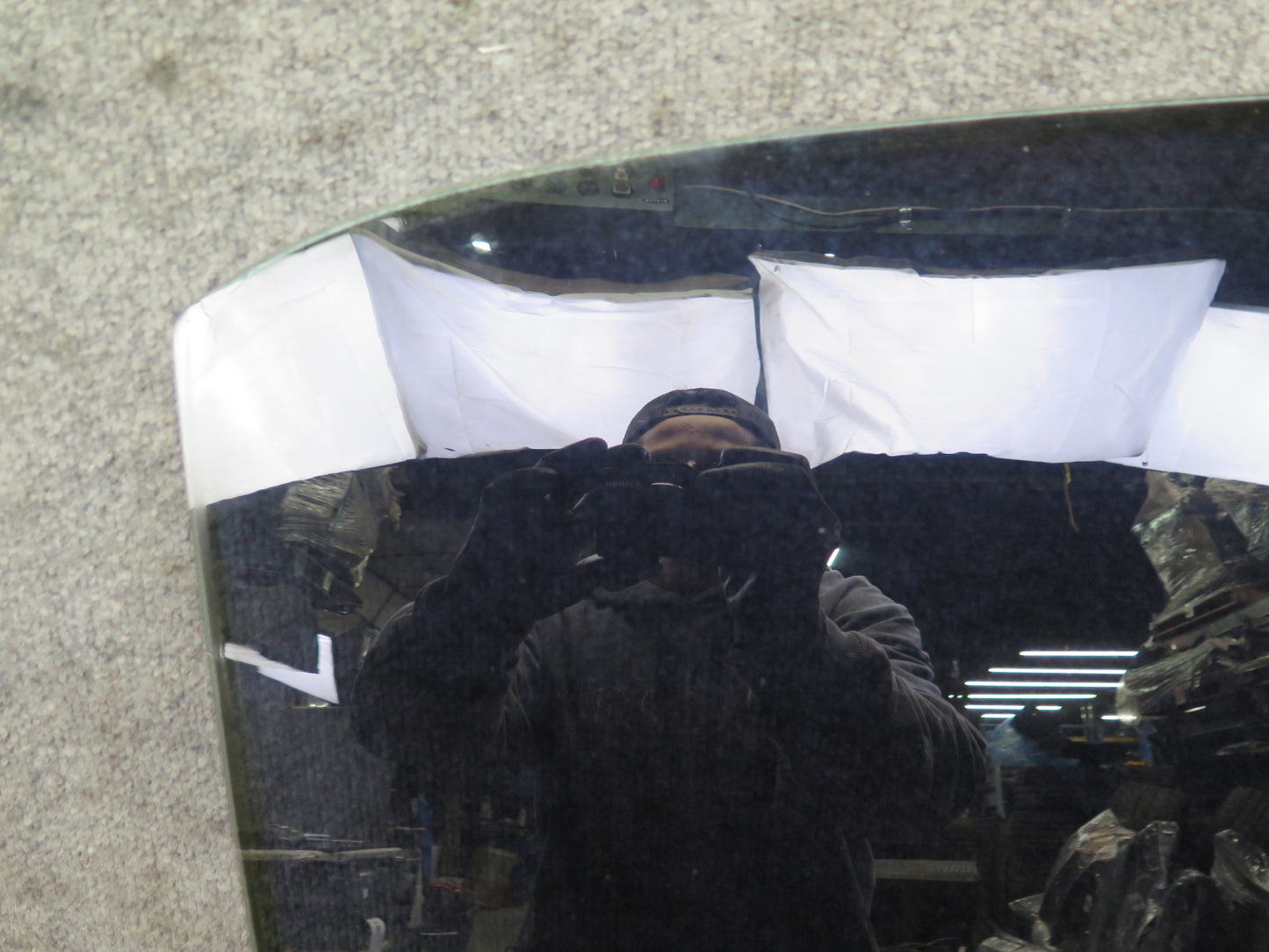 01-05 Lexus JCE10L IS300 Sedan Rear Right Door Glass Window OEM