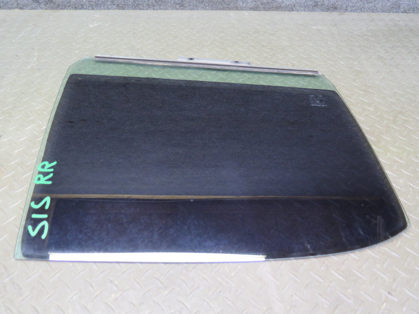 01-05 Lexus JCE10L IS300 Sedan Rear Right Door Glass Window OEM