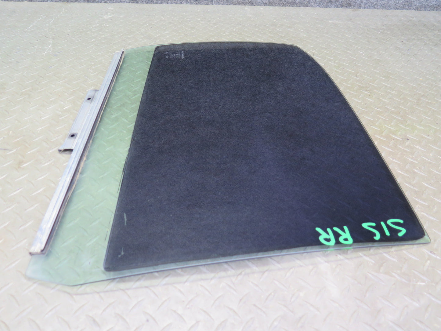 01-05 Lexus JCE10L IS300 Sedan Rear Right Door Glass Window OEM