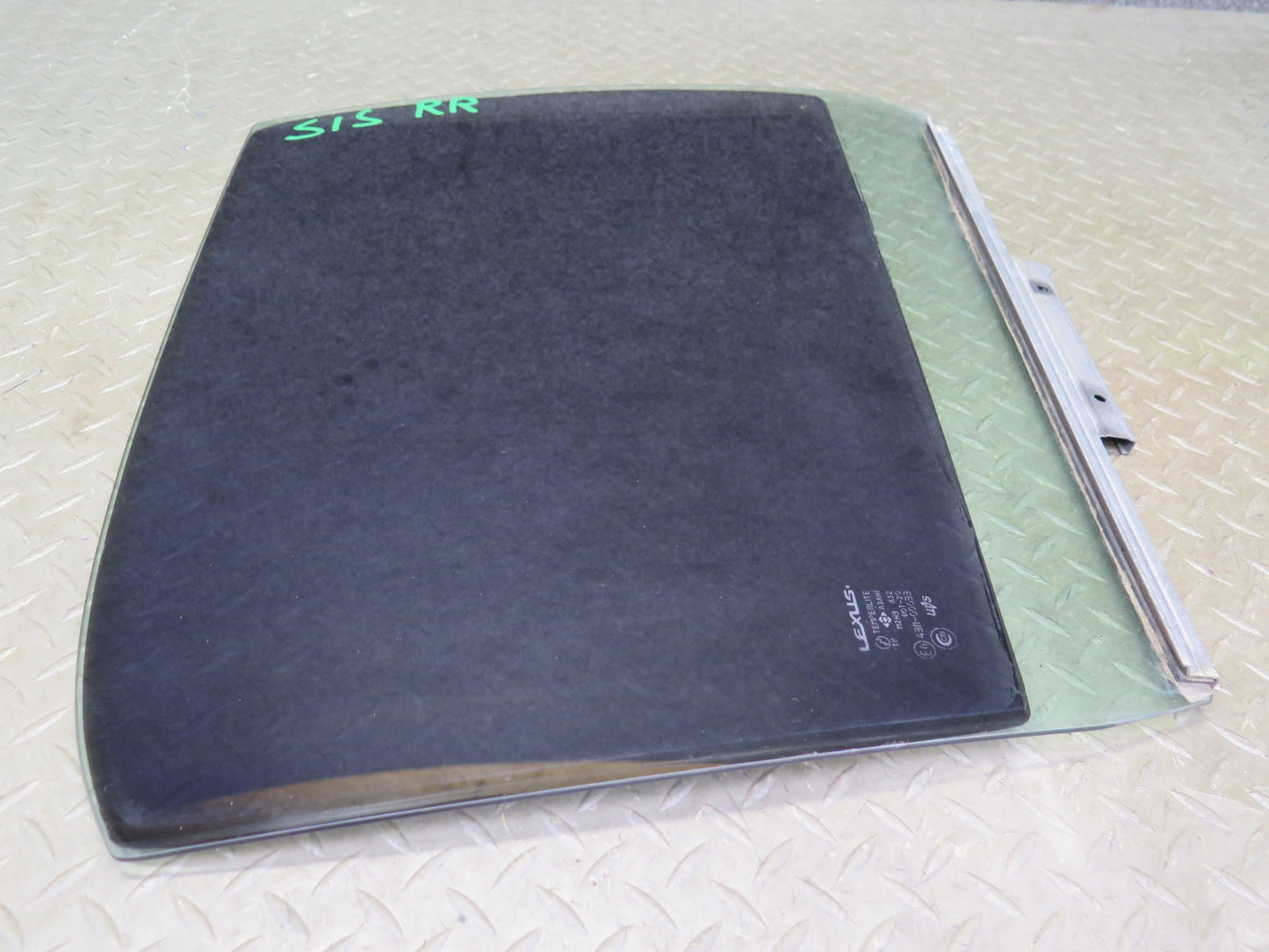 01-05 Lexus JCE10L IS300 Sedan Rear Right Door Glass Window OEM