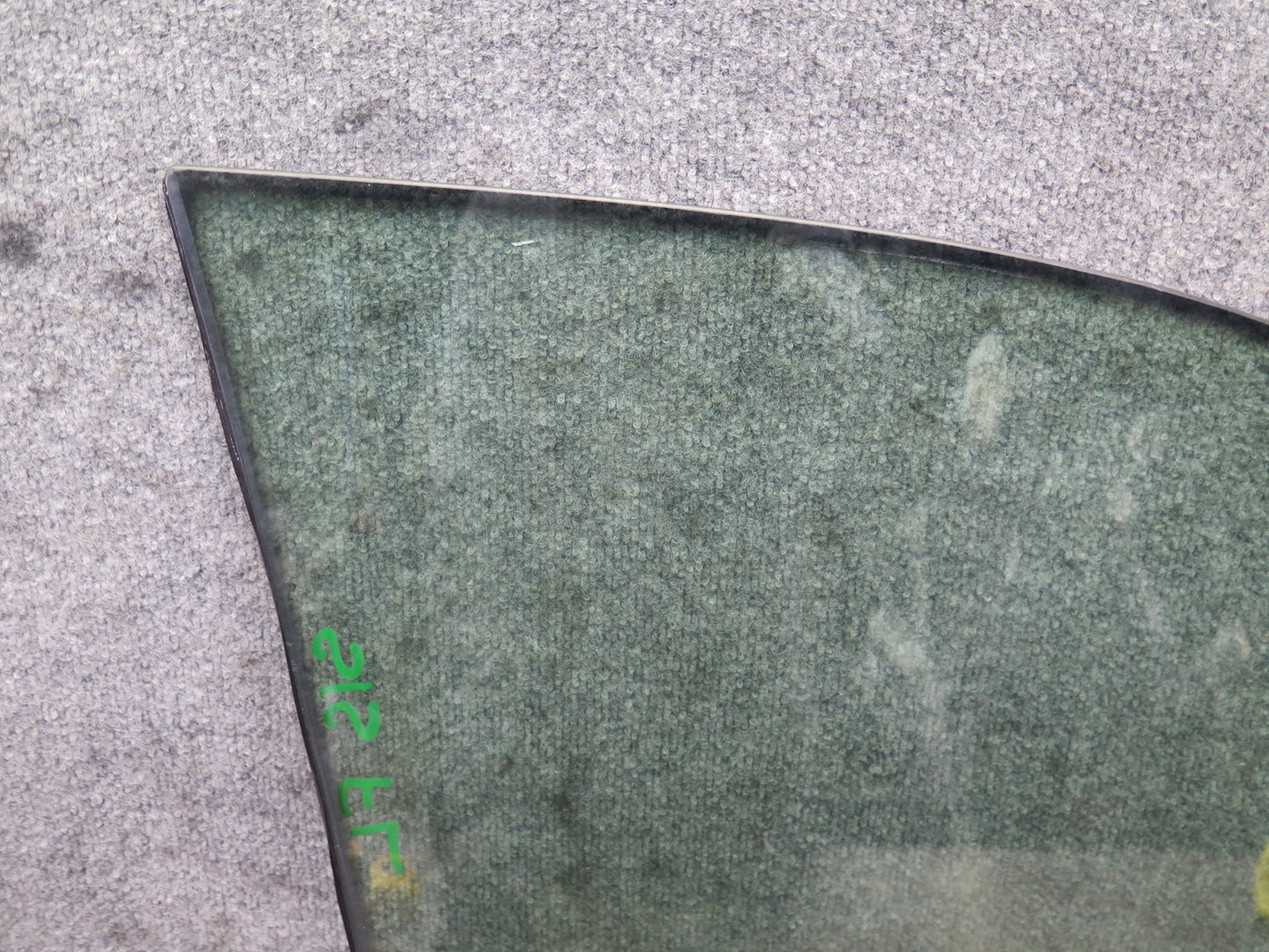 01-03 Lexus JCE10L IS300 Front Left Door Glass Window OEM