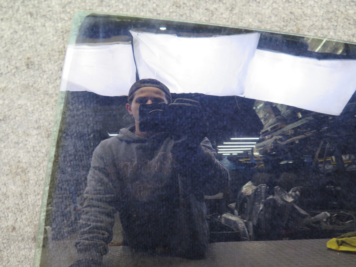 01-05 Lexus JCE10L IS300 Sedan Rear Left Door Glass Window OEM