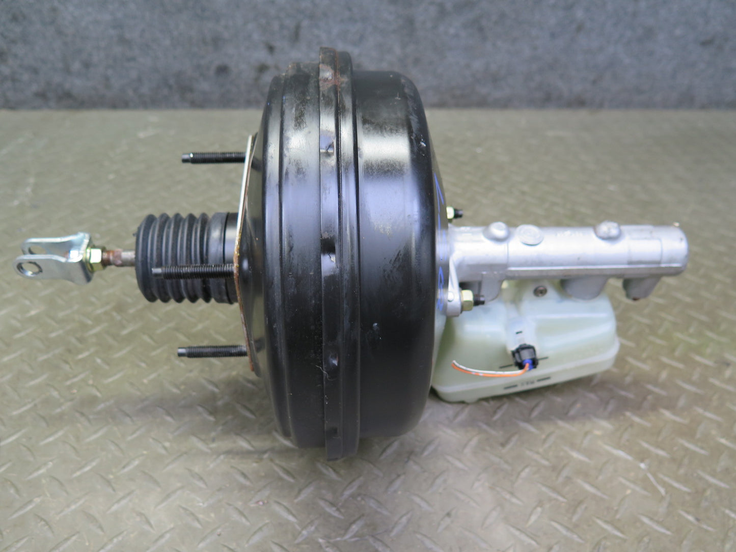 98-00 Lexus UCF20L LS400 Brake Master Cylinder Booster Fluid Reservoir OEM