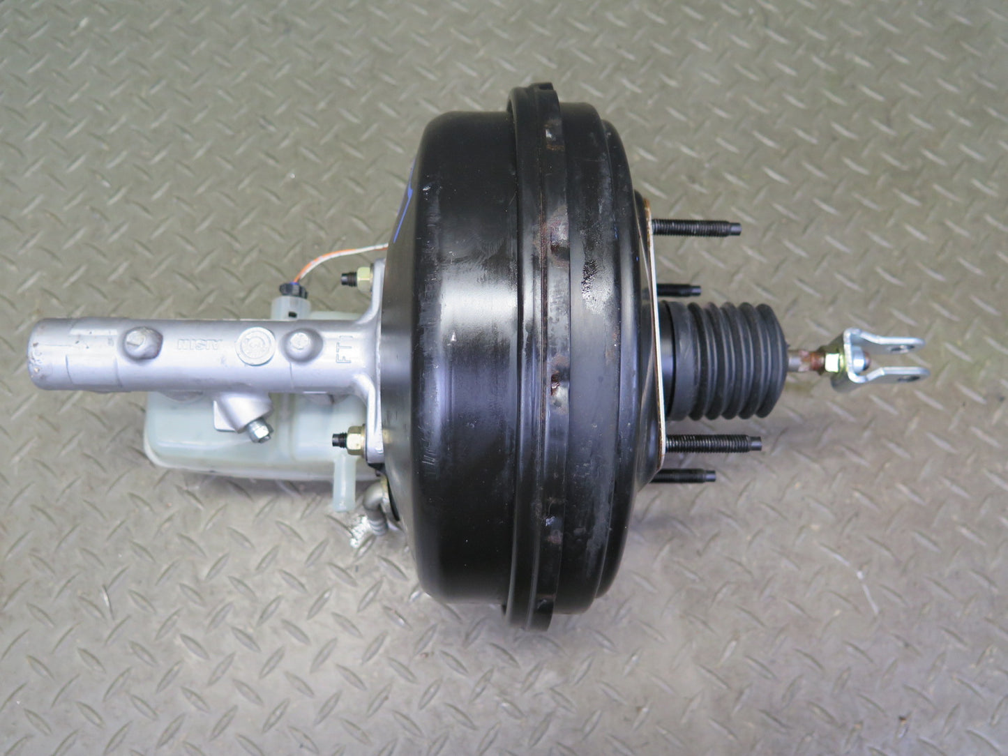 98-00 Lexus UCF20L LS400 Brake Master Cylinder Booster Fluid Reservoir OEM