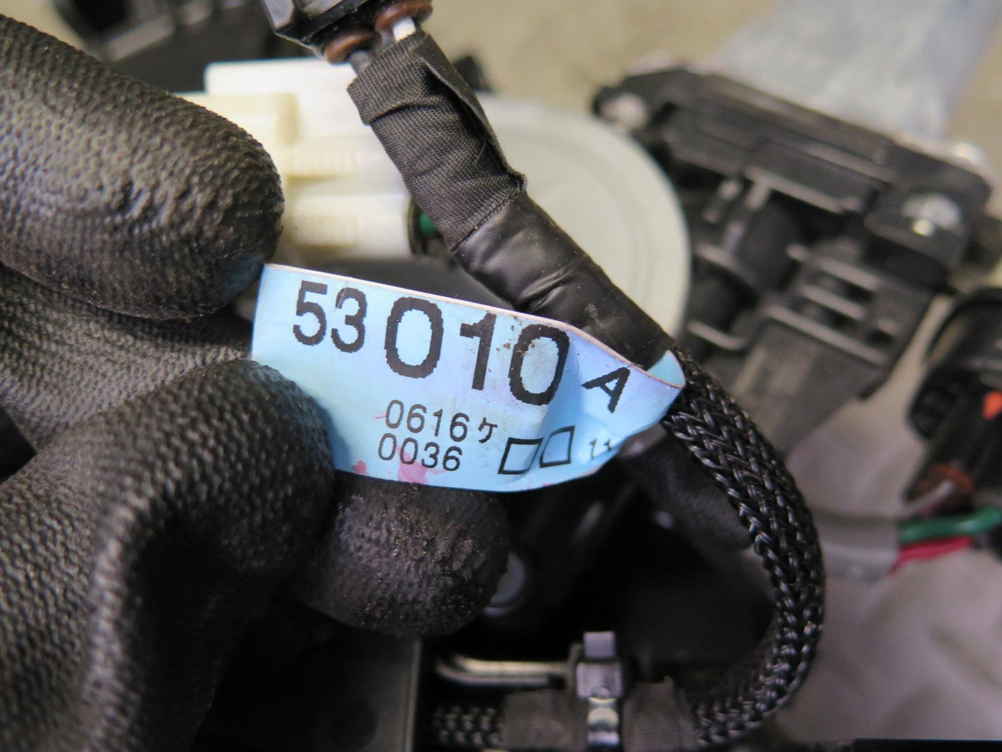 10-13 Lexus IS350 IS250 Convertible Rear Left Side TOP Roof Motor Hinge OEM