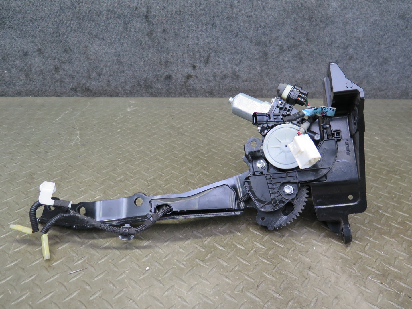 10-13 Lexus IS350 IS250 Convertible Rear Left Side TOP Roof Motor Hinge OEM