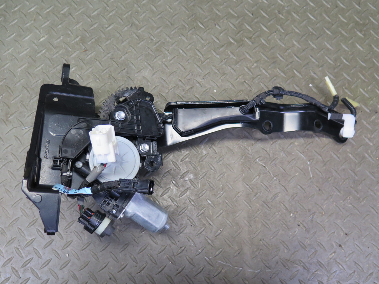 10-13 Lexus IS350 IS250 Convertible Rear Left Side TOP Roof Motor Hinge OEM