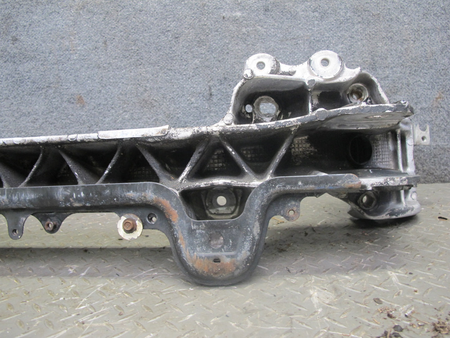 92-00 Lexus UZZ30L SC300 SC400 Front Engine Subframe Crossmember OEM