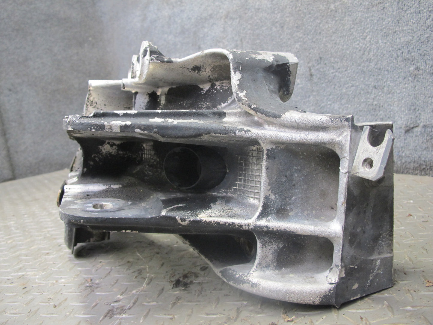 92-00 Lexus UZZ30L SC300 SC400 Front Engine Subframe Crossmember OEM