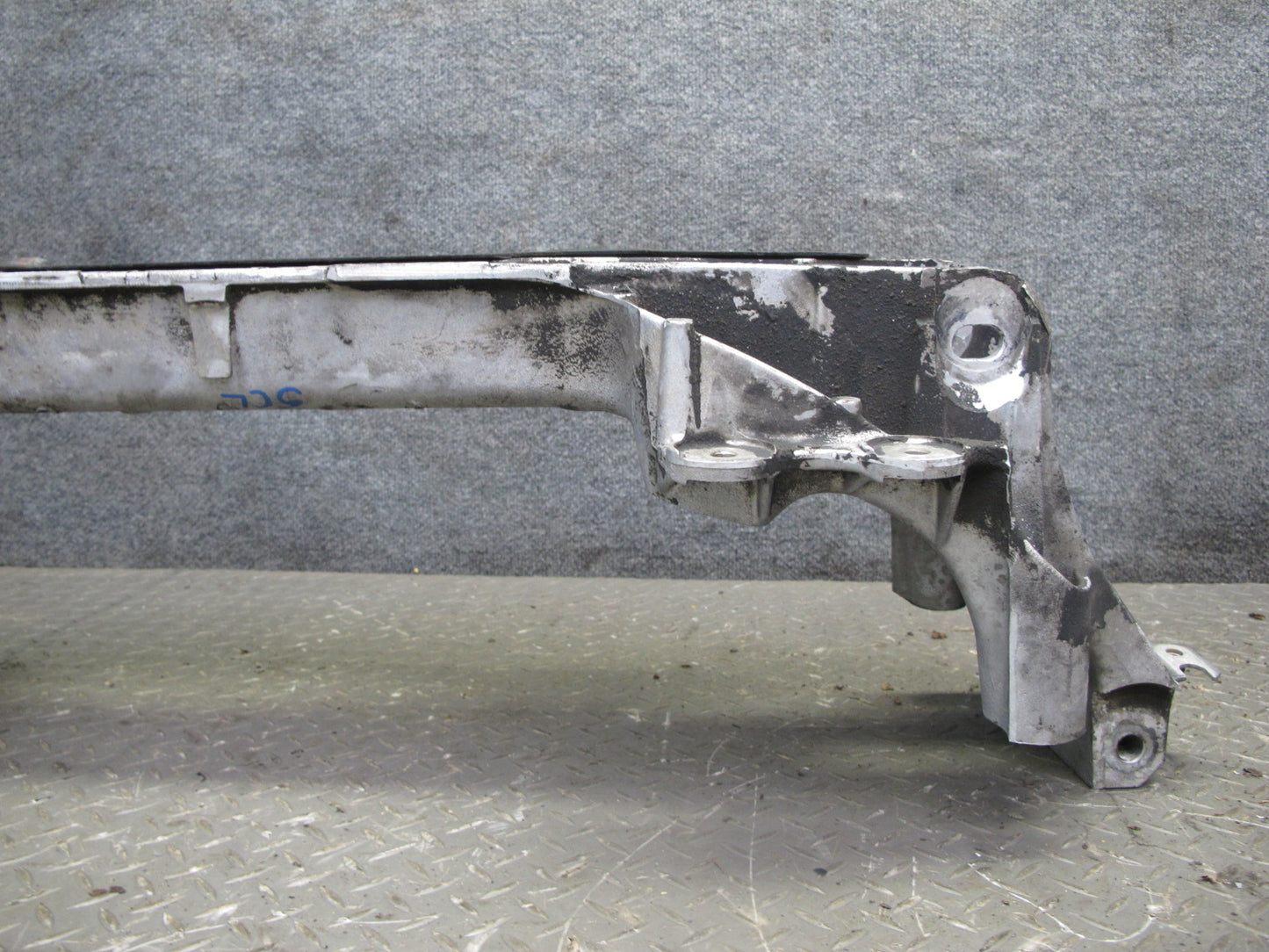 92-00 Lexus UZZ30L SC300 SC400 Front Engine Subframe Crossmember OEM