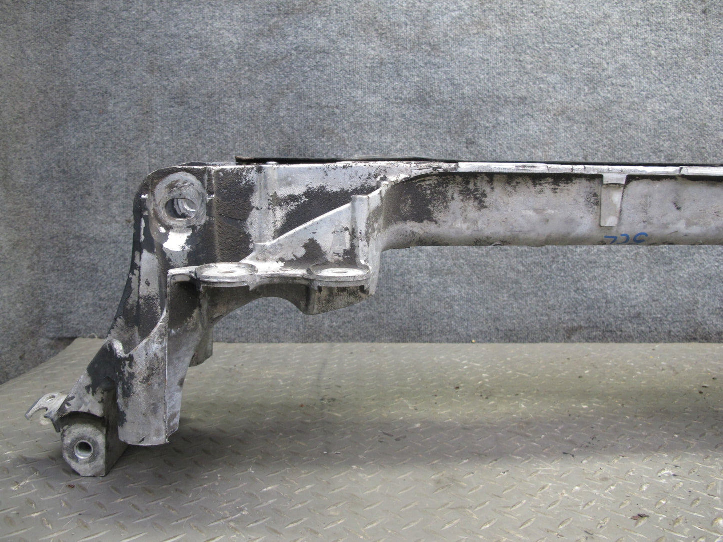 92-00 Lexus UZZ30L SC300 SC400 Front Engine Subframe Crossmember OEM