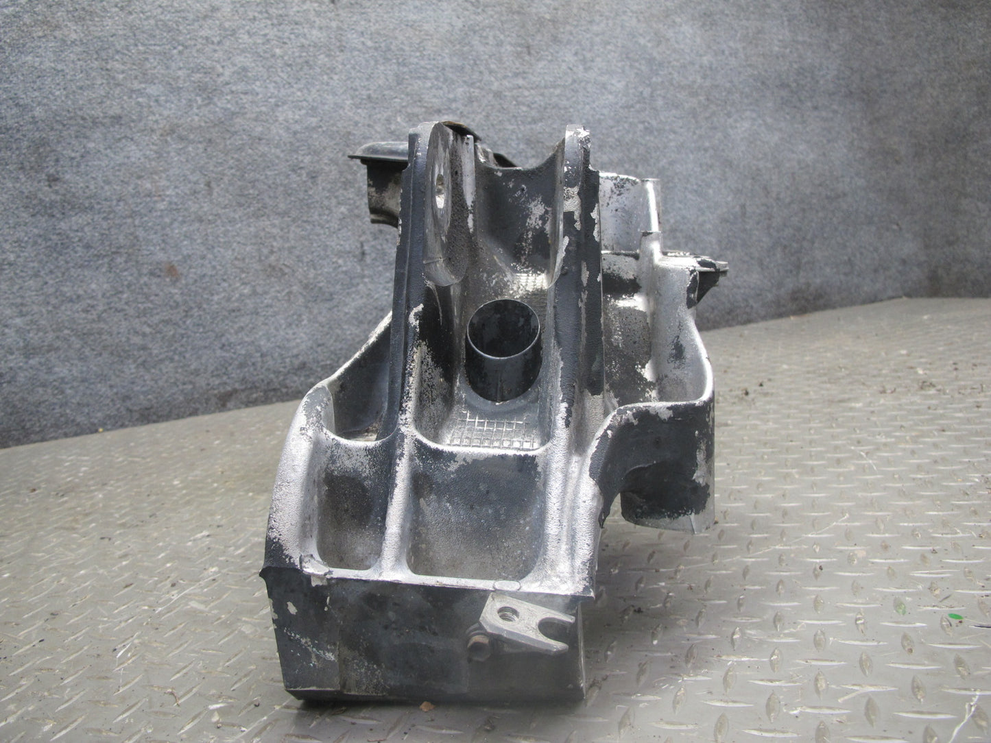 92-00 Lexus UZZ30L SC300 SC400 Front Engine Subframe Crossmember OEM