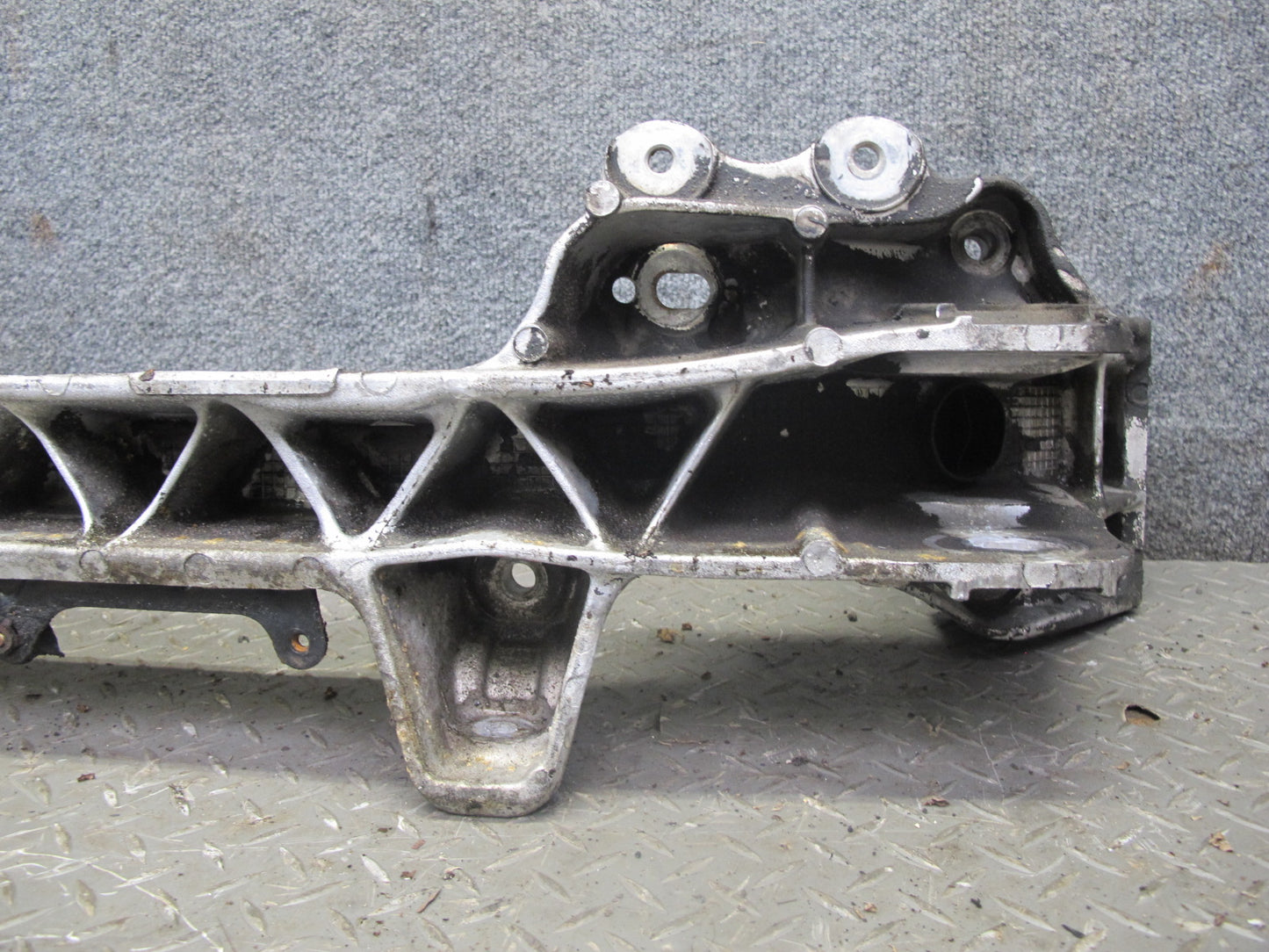 92-00 Lexus UZZ30L SC300 SC400 Front Engine Subframe Crossmember OEM