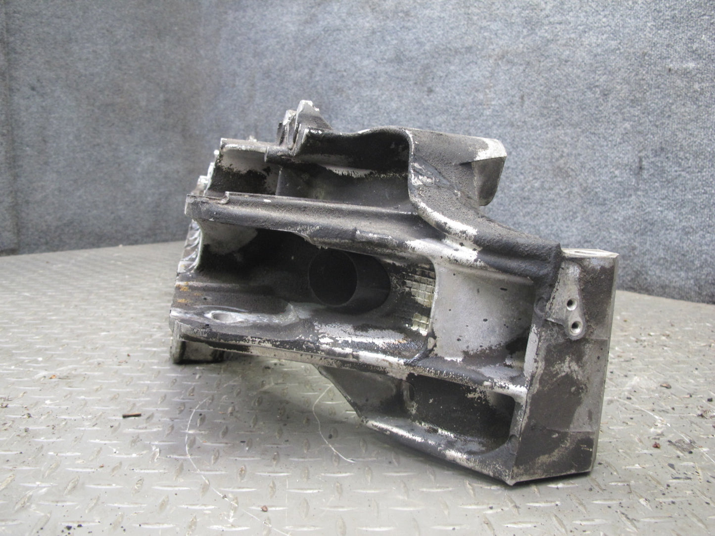 92-00 Lexus UZZ30L SC300 SC400 Front Engine Subframe Crossmember OEM