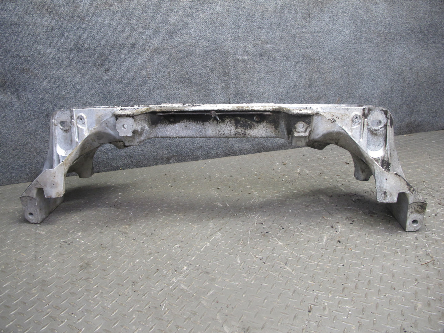 92-00 Lexus UZZ30L SC300 SC400 Front Engine Subframe Crossmember OEM