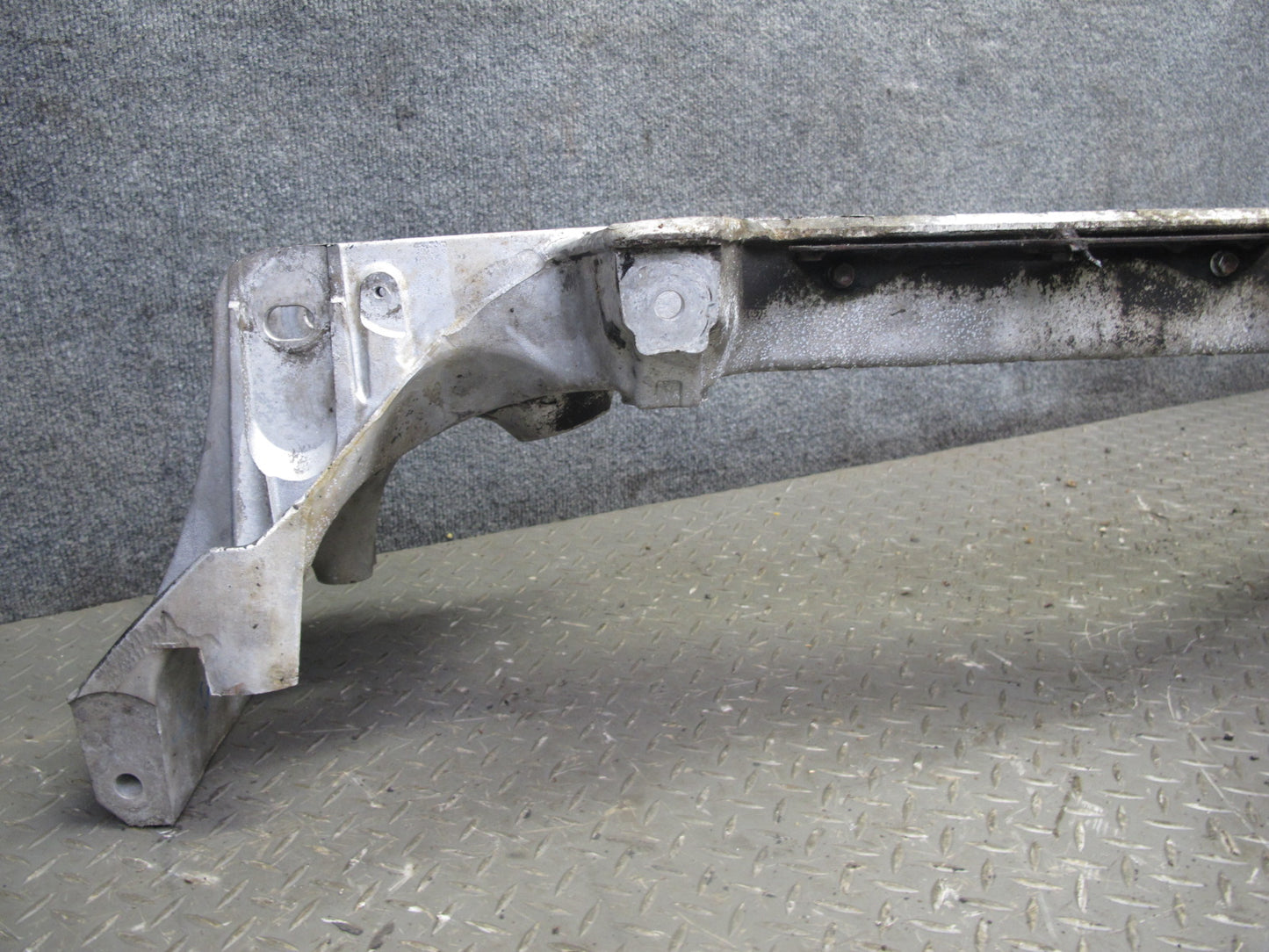 92-00 Lexus UZZ30L SC300 SC400 Front Engine Subframe Crossmember OEM