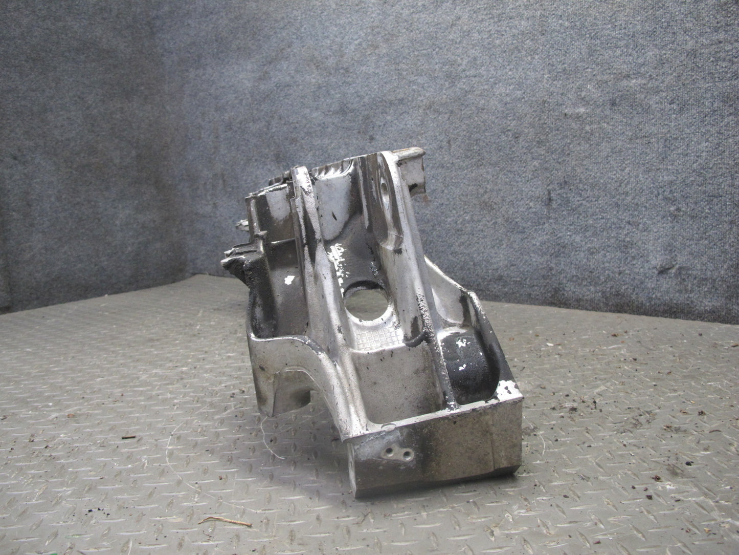 92-00 Lexus UZZ30L SC300 SC400 Front Engine Subframe Crossmember OEM