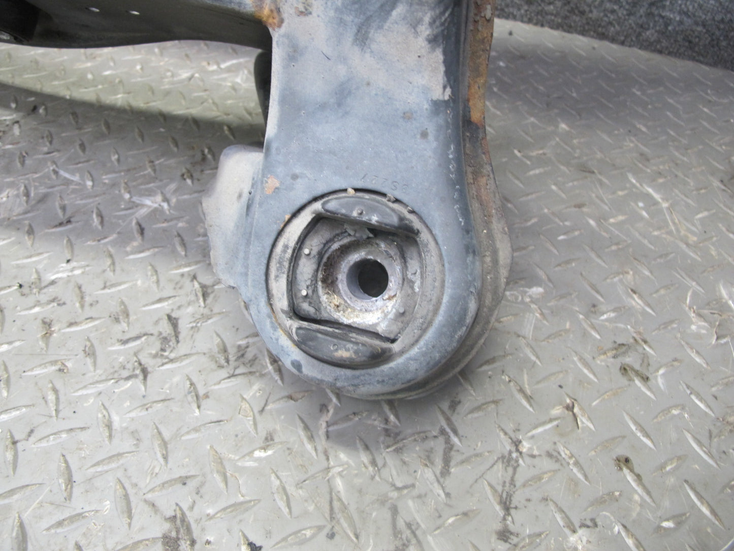 89-95 Mercedes W124 Rear Suspension Subframe Frame Crossmember Carrier OEM