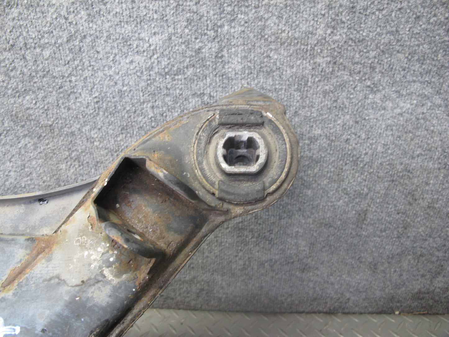 89-95 Mercedes W124 Rear Suspension Subframe Frame Crossmember Carrier OEM