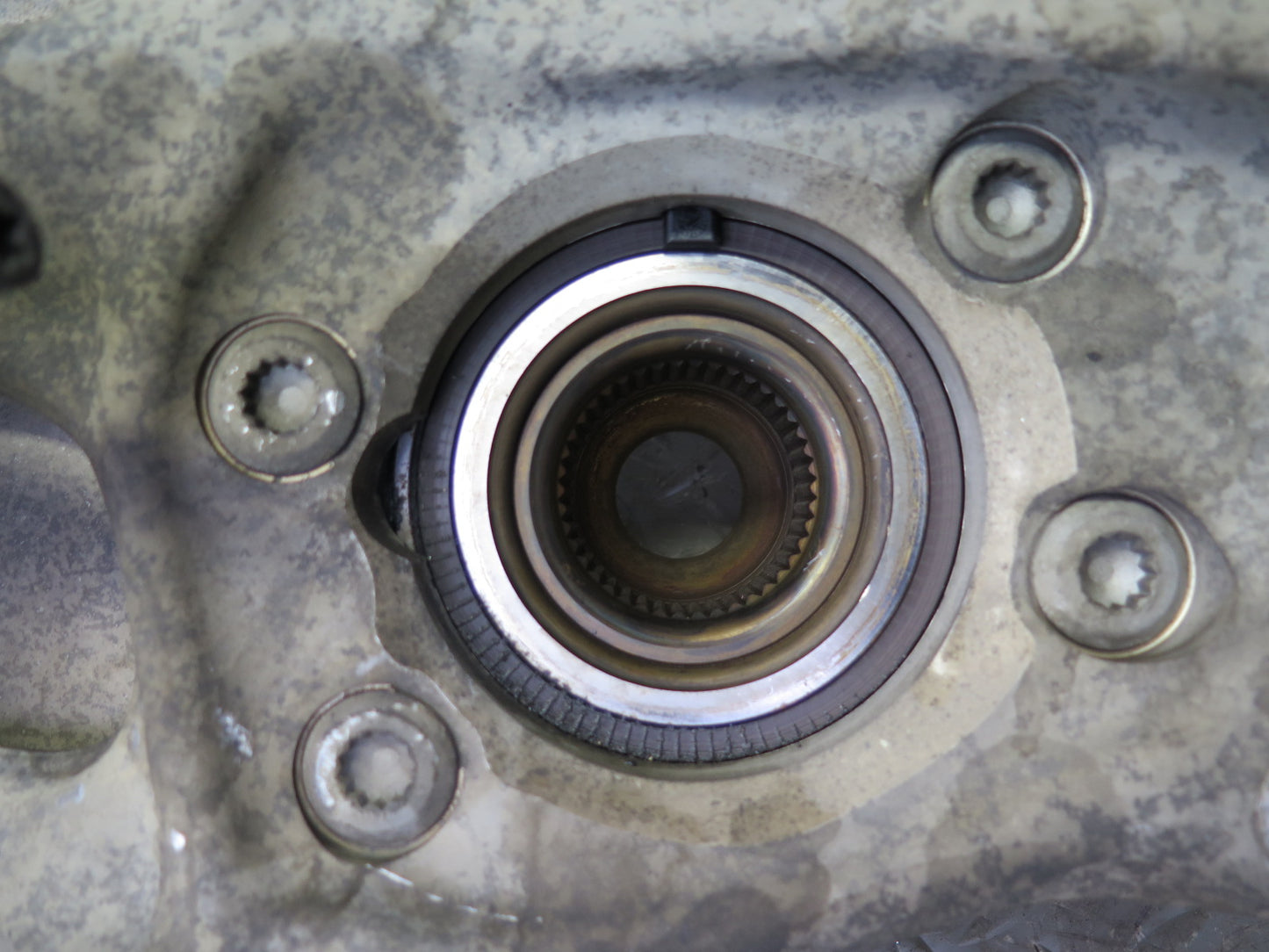 10-11 Audi B8 A5 S5 AWD Front Right Spindle Knuckle Wheel Hub 101K Miles OEM