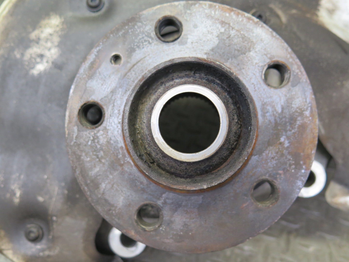 10-11 Audi B8 A5 S5 AWD Front Left Spindle Knuckle Wheel Hub 101K Miles OEM