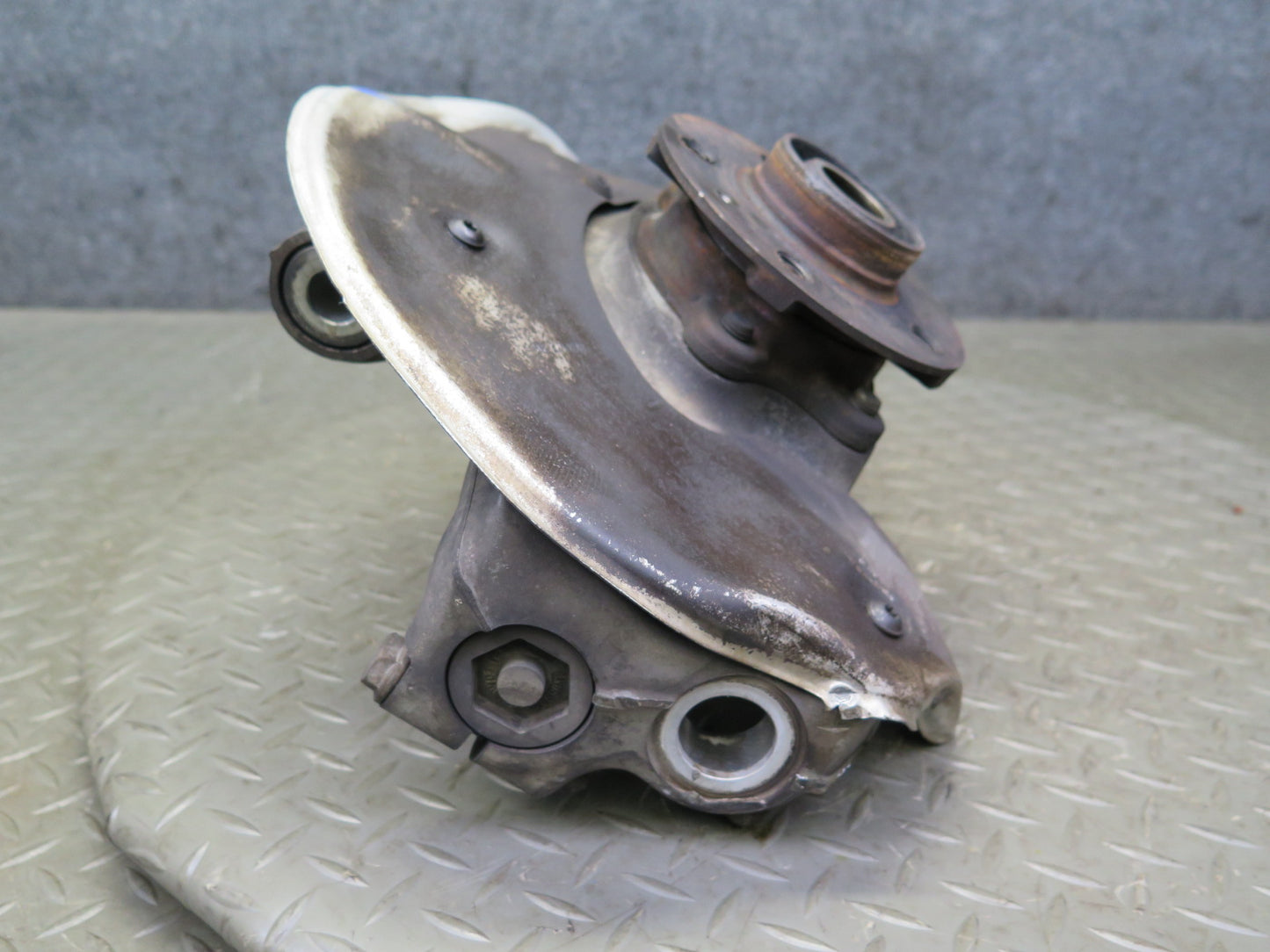 10-11 Audi B8 A5 S5 AWD Front Left Spindle Knuckle Wheel Hub 101K Miles OEM