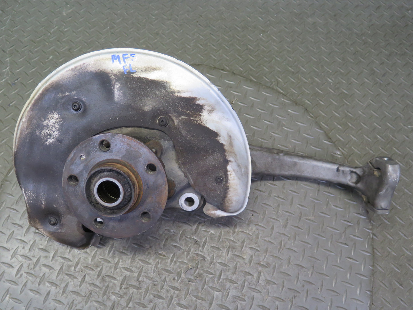 10-11 Audi B8 A5 S5 AWD Front Left Spindle Knuckle Wheel Hub 101K Miles OEM