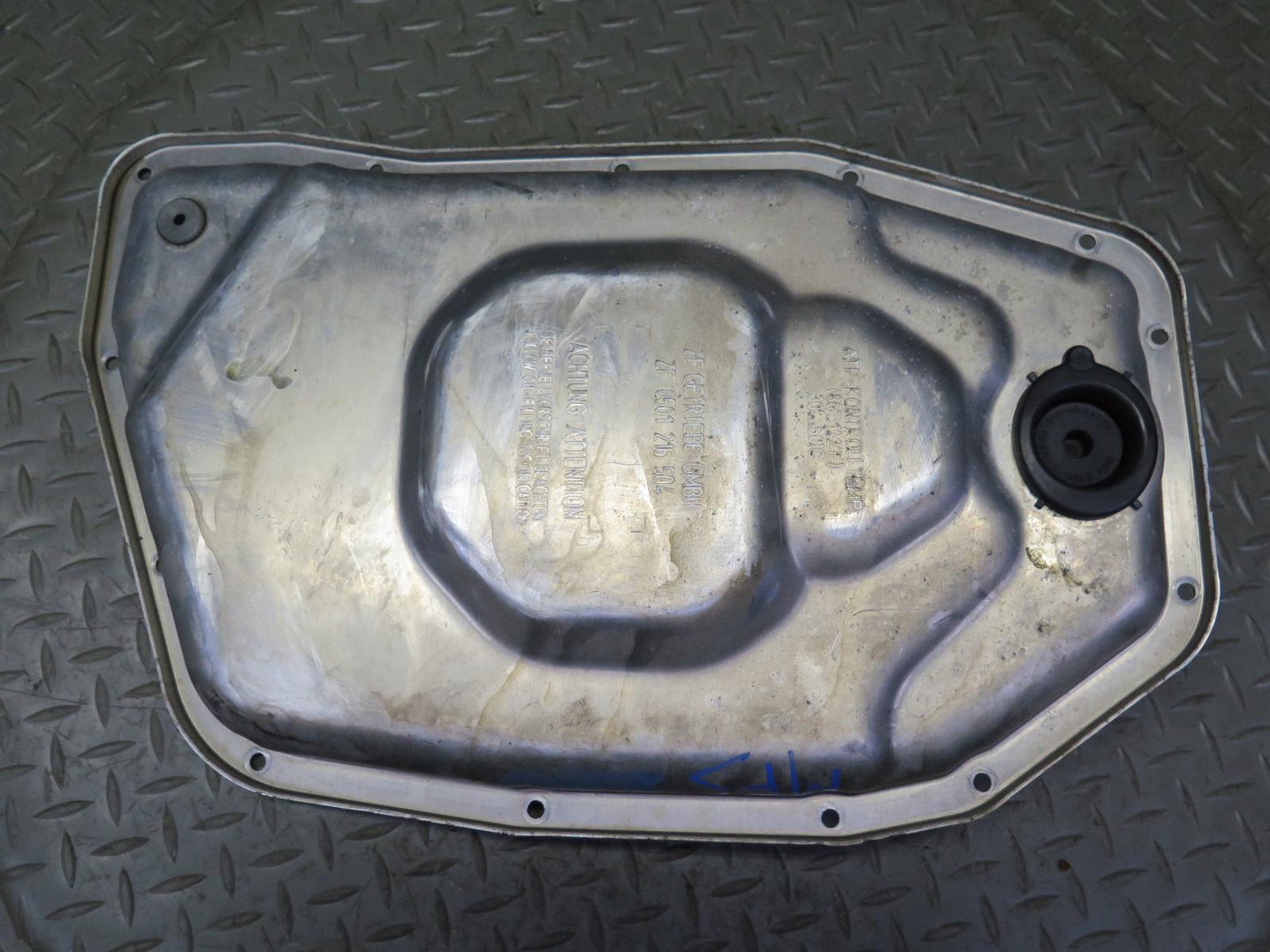 09-12 Audi 8T S5 4.2L LMJ A/T Automatic Transmission Oil Pan OEM