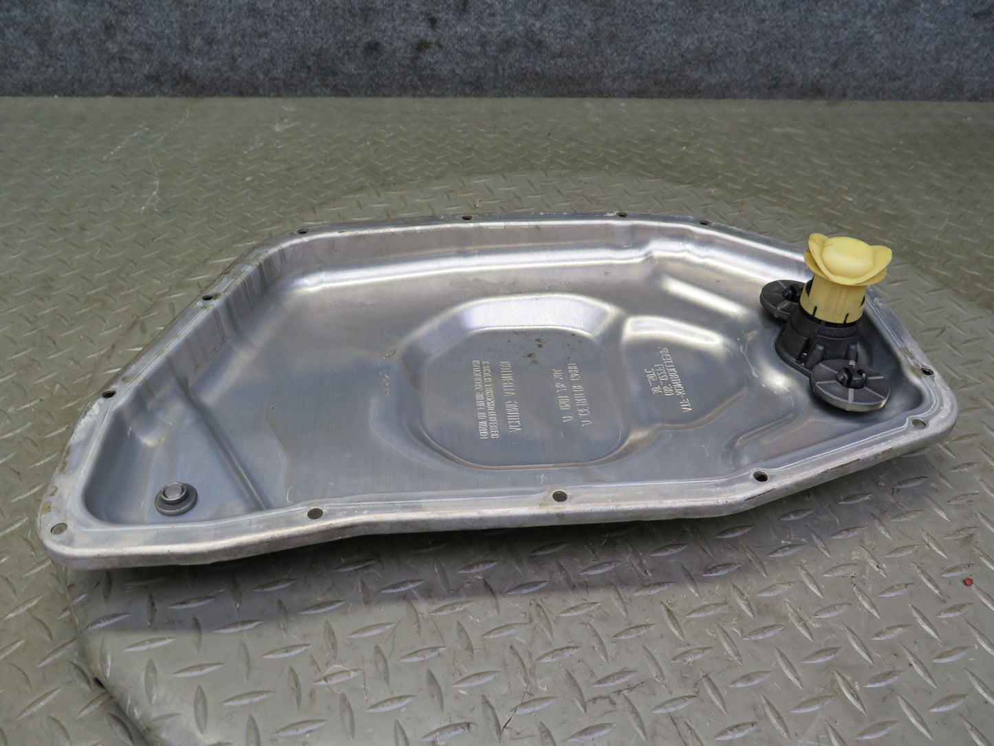 09-12 Audi 8T S5 4.2L LMJ A/T Automatic Transmission Oil Pan OEM