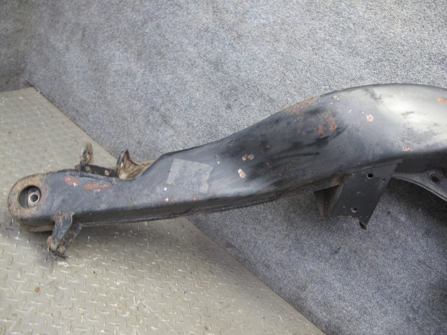 77-85 Mercedes W123 300D Rear Suspension Subframe Frame Crossmember Carrier OEM