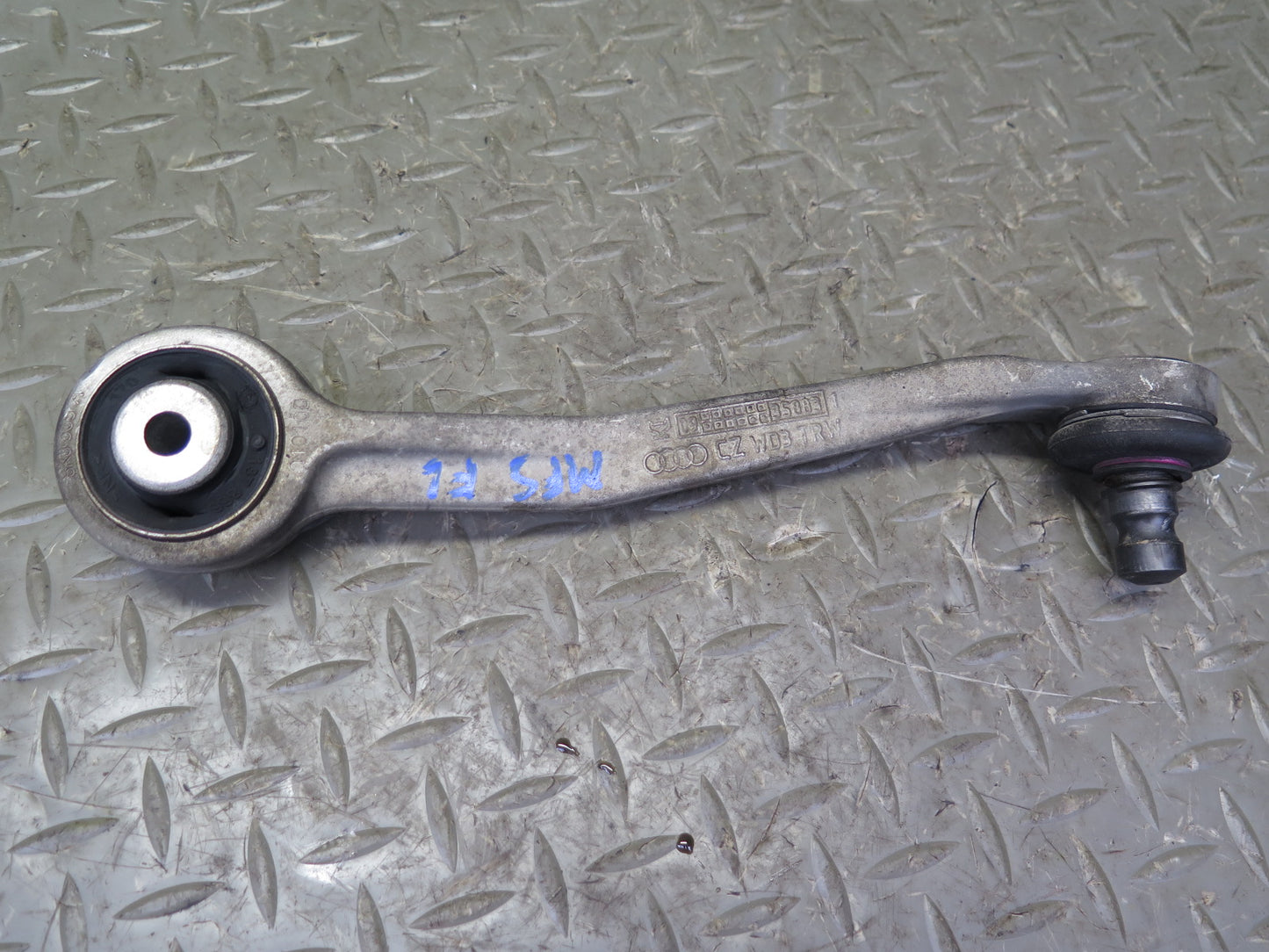 08-17 Audi 8T A5 S5 Front Left Upper Control Arm Set OEM