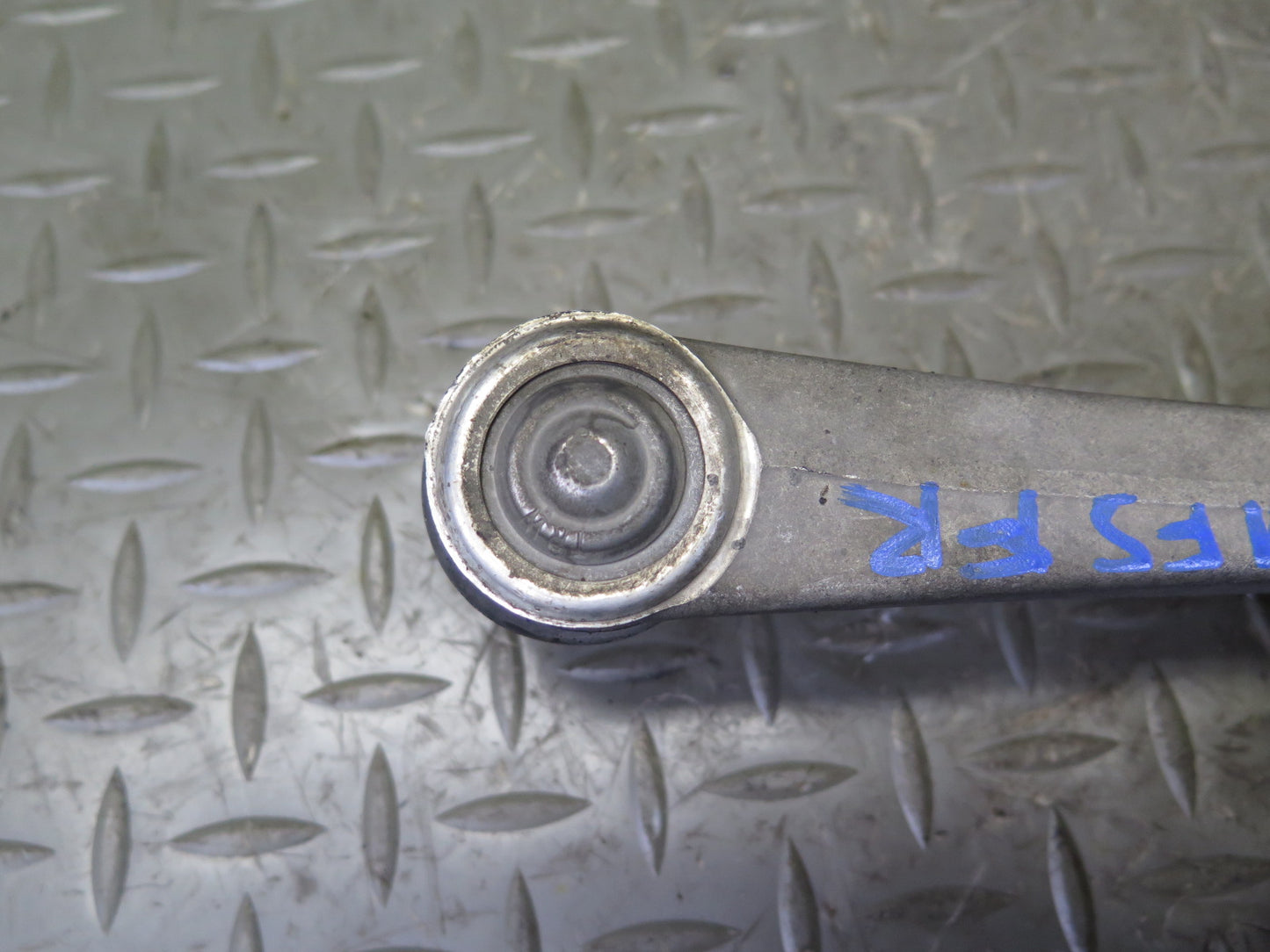 08-17 Audi 8T A5 S5 Front Right Upper Control Arm Set OEM