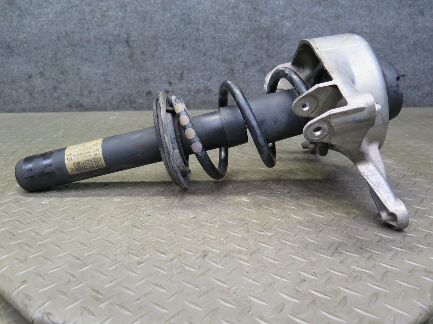 08-12 Audi 8T S5 4.2L Coupe Front Left & Right Strut Shock Absorber Set 101K OEM