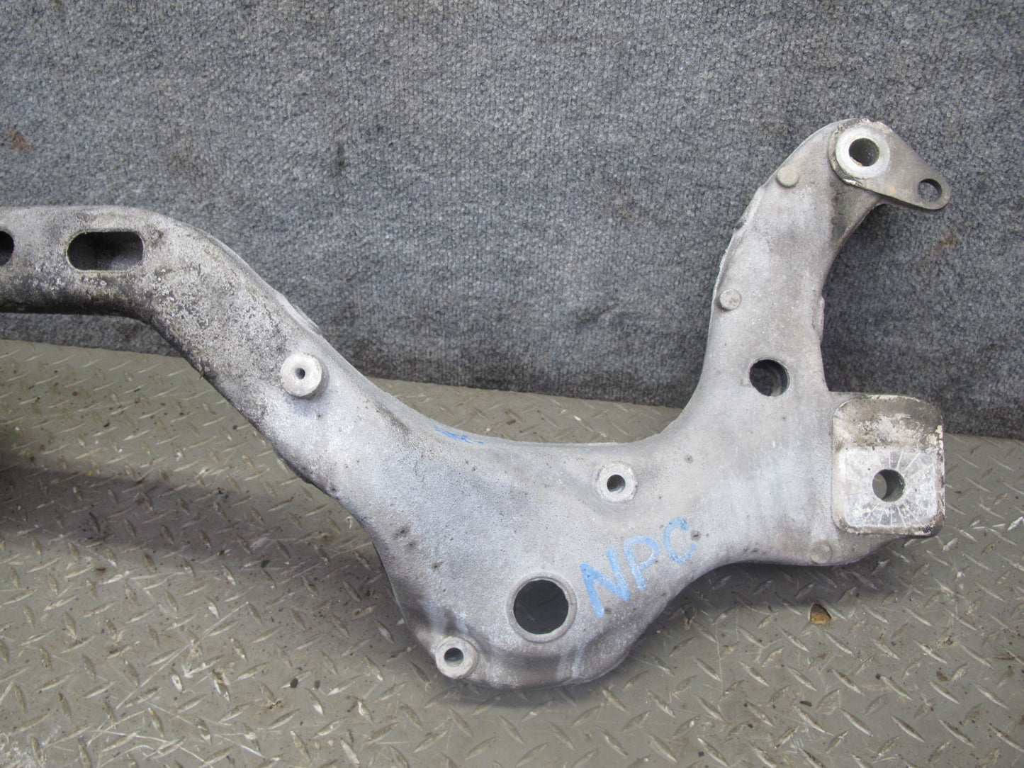 2011-2018 Porsche Cayenne S 958 4.8L Front Suspension Engine Carrier Crossmember