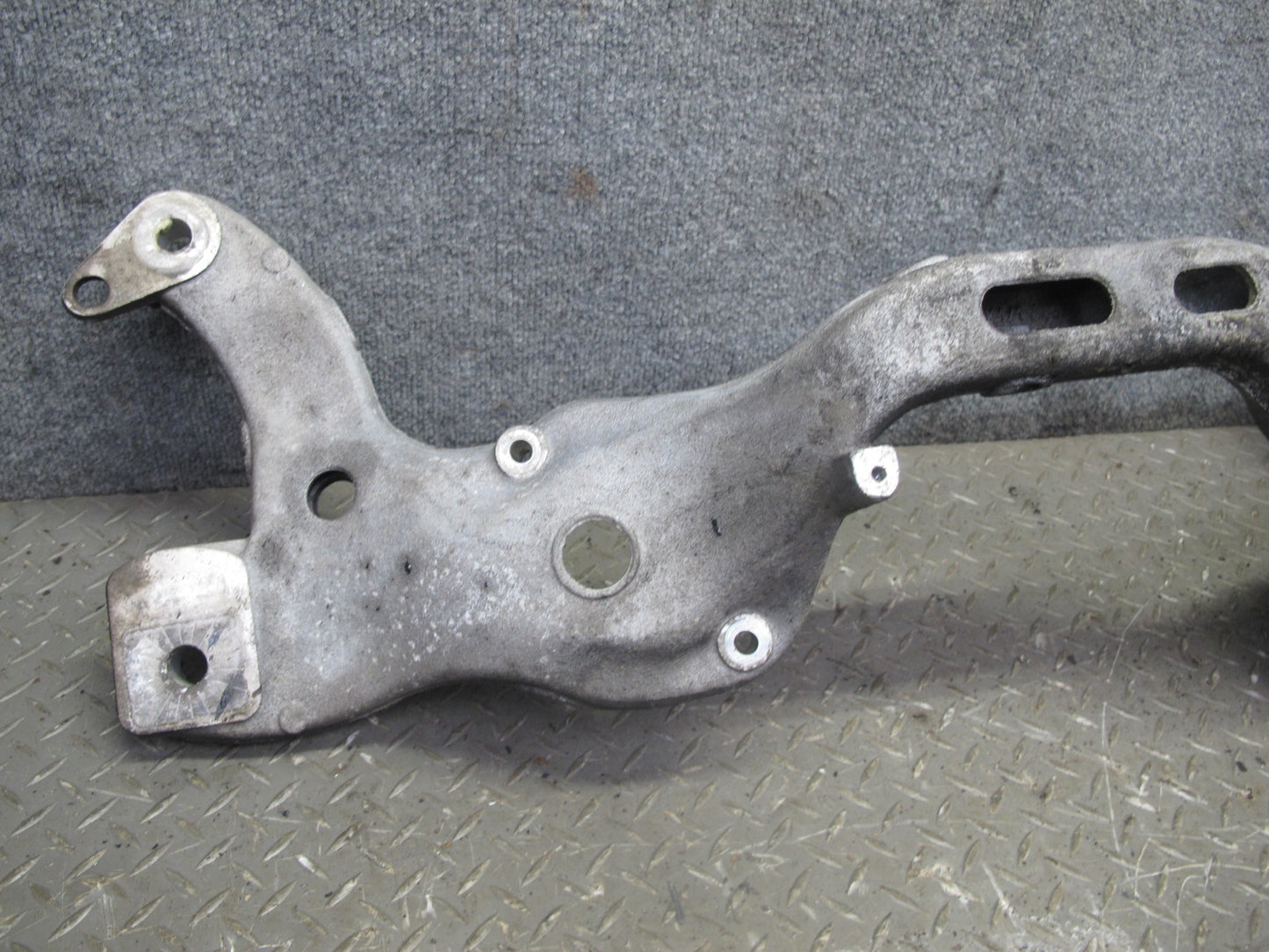 2011-2018 Porsche Cayenne S 958 4.8L Front Suspension Engine Carrier Crossmember