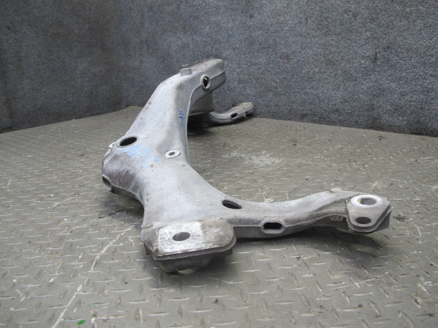 2011-2018 Porsche Cayenne S 958 4.8L Front Suspension Engine Carrier Crossmember