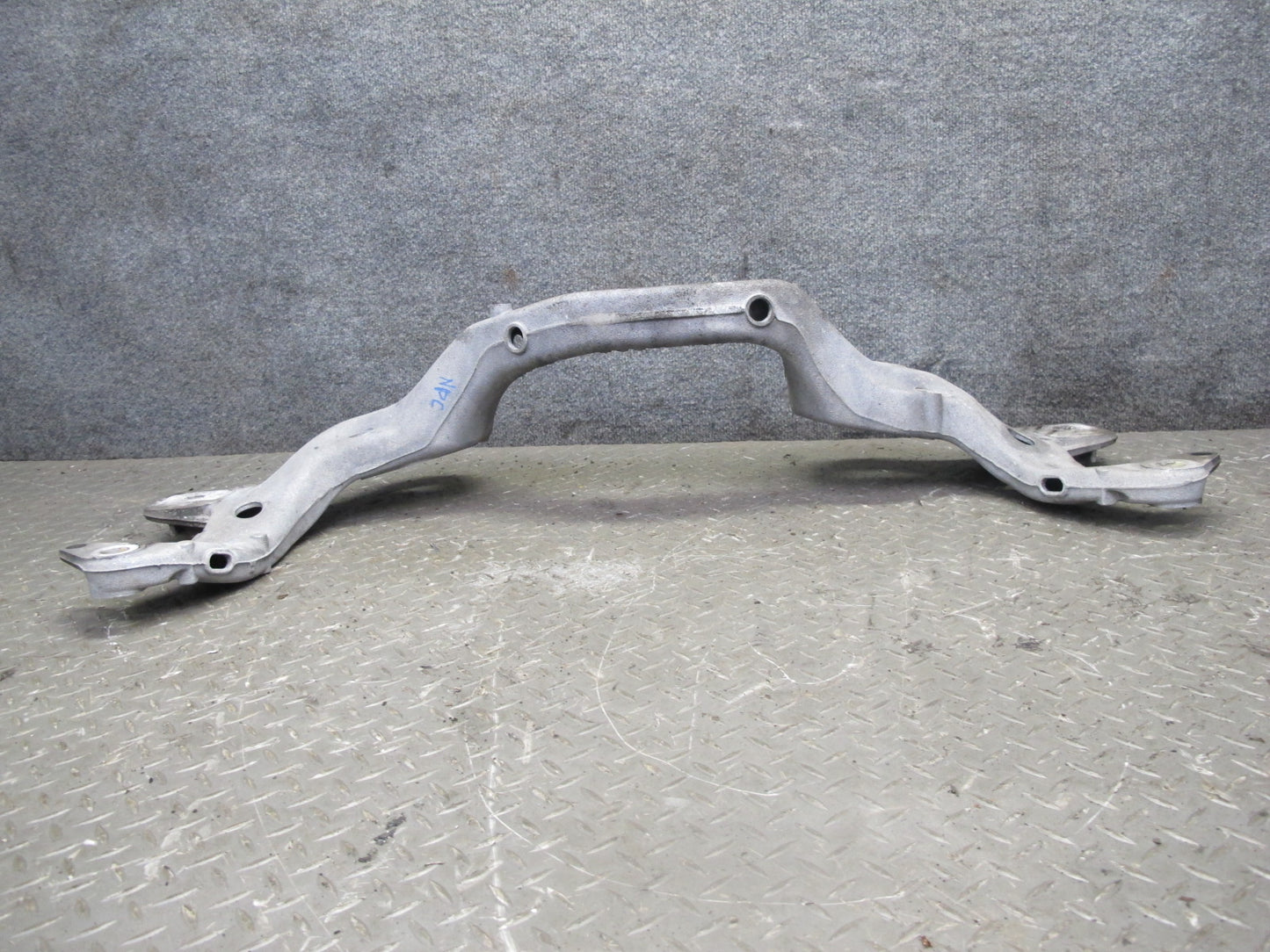 2011-2018 Porsche Cayenne S 958 4.8L Front Suspension Engine Carrier Crossmember