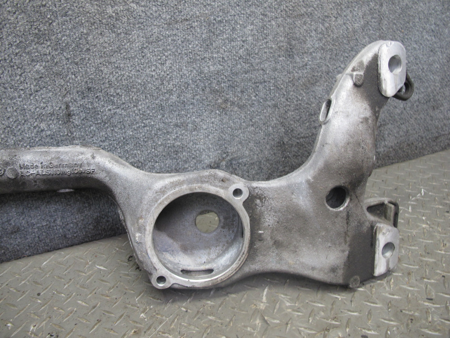 2011-2018 Porsche Cayenne S 958 4.8L Front Suspension Engine Carrier Crossmember