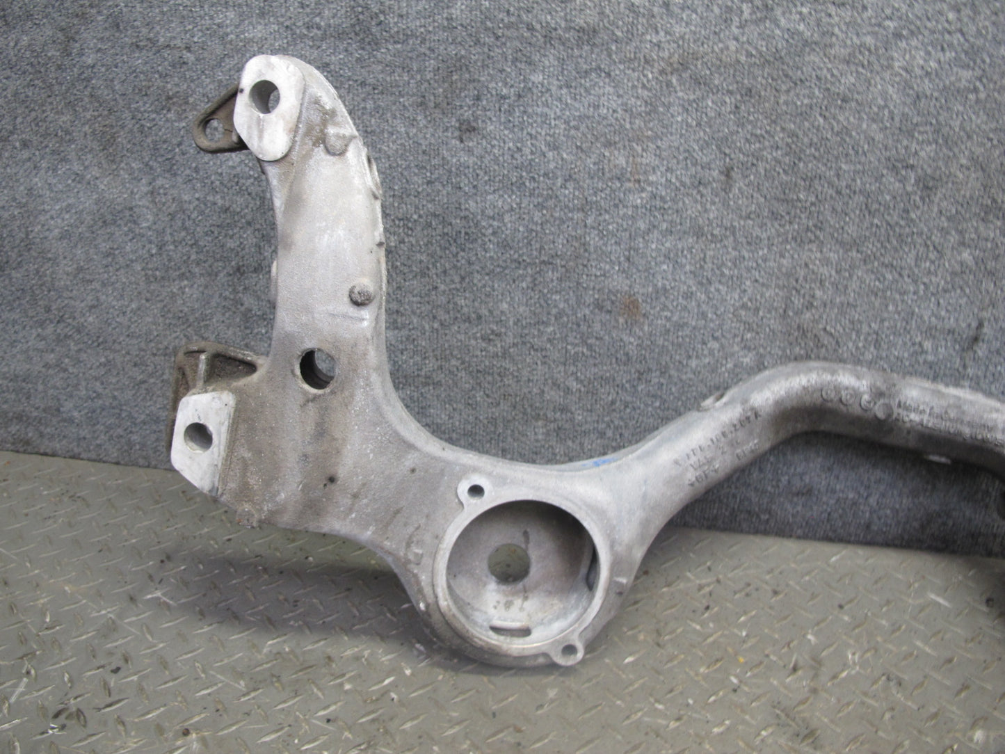 2011-2018 Porsche Cayenne S 958 4.8L Front Suspension Engine Carrier Crossmember