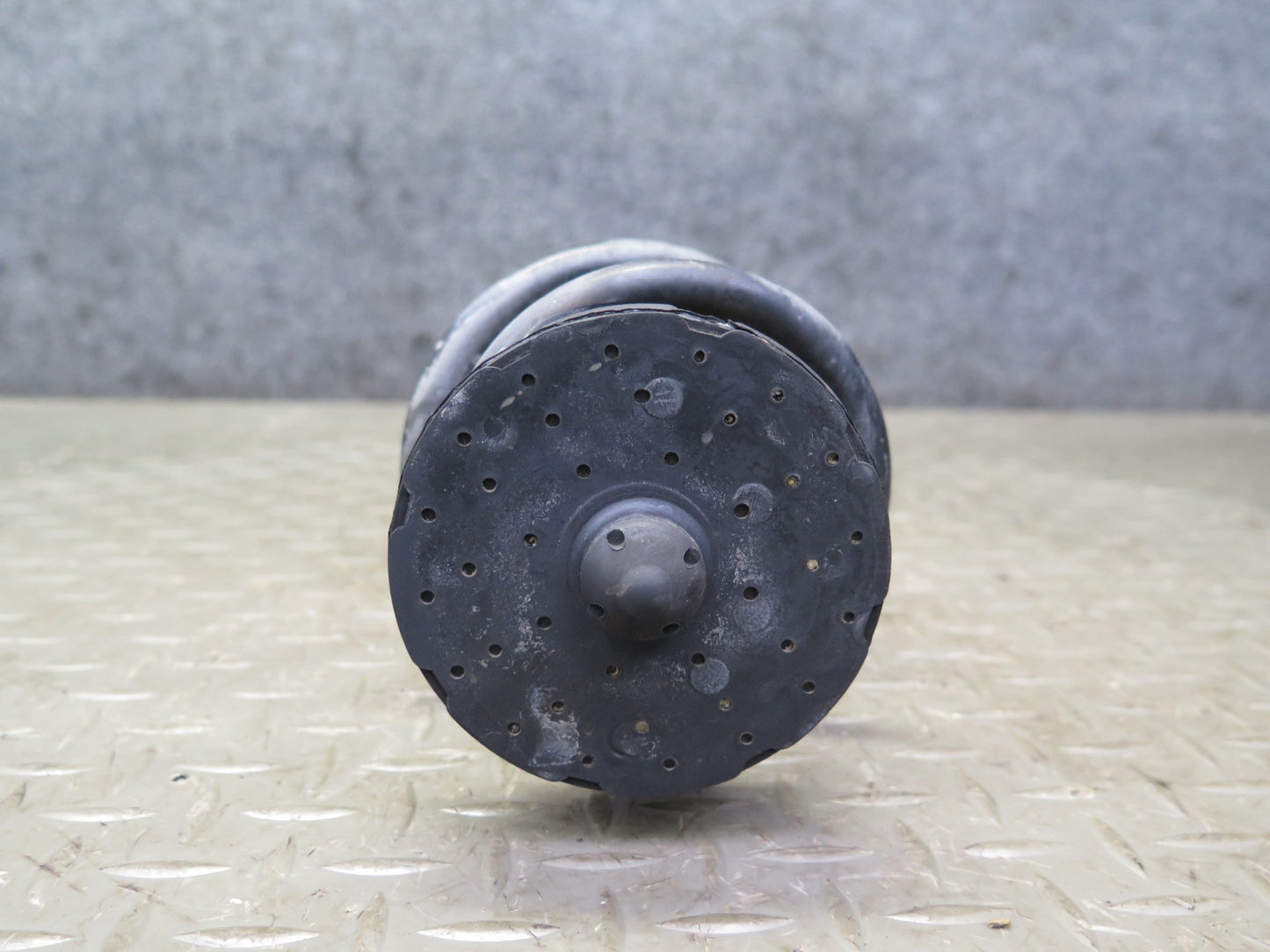 08-12 Audi 8T S5 4.2L Coupe AWD Rear Left & Right Coil Spring w Bushing Set OEM