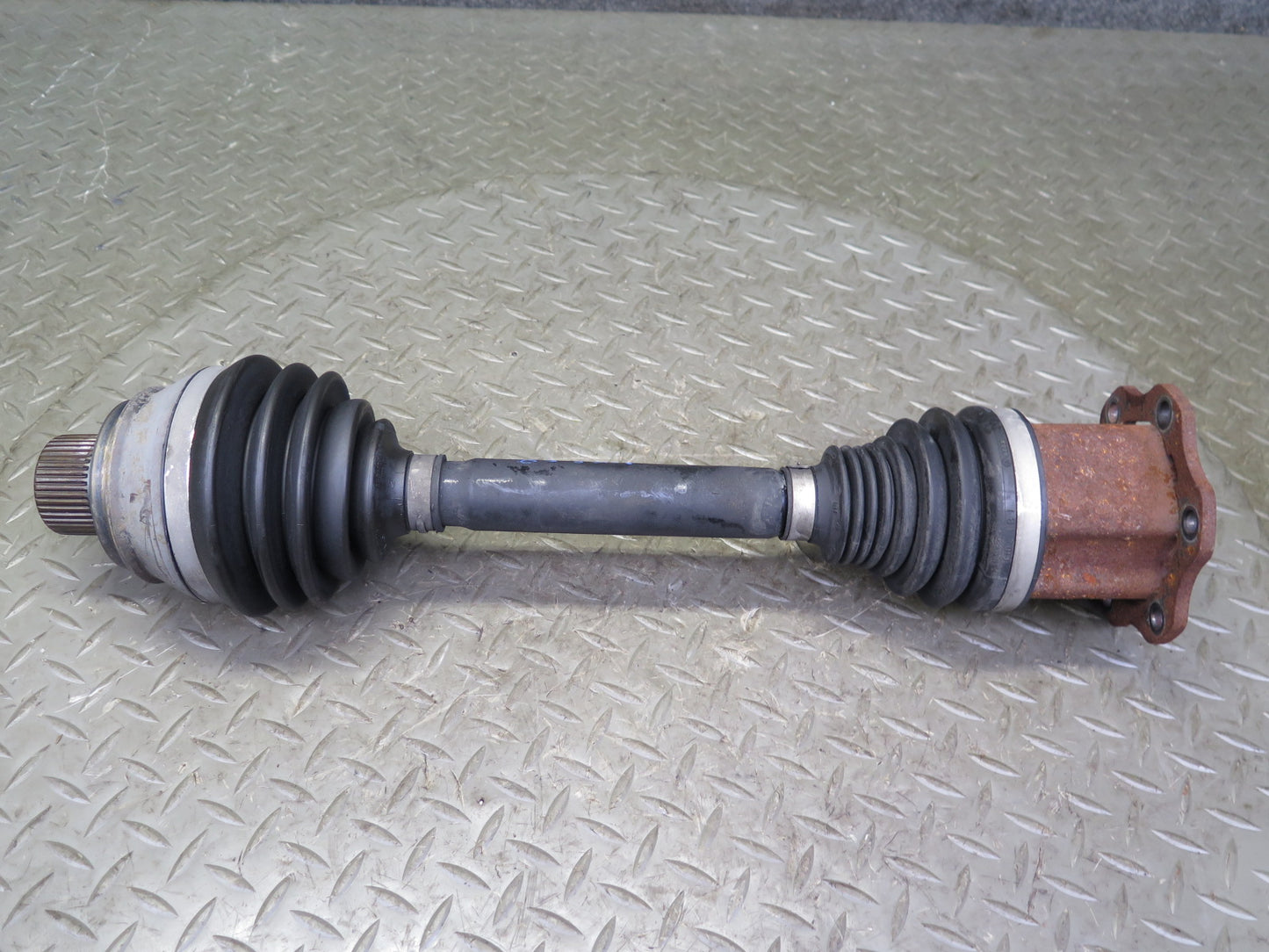 08-17 Audi 8T A5 S5 AWD Front Right Axle Half Shaft 8K0407271Q OEM