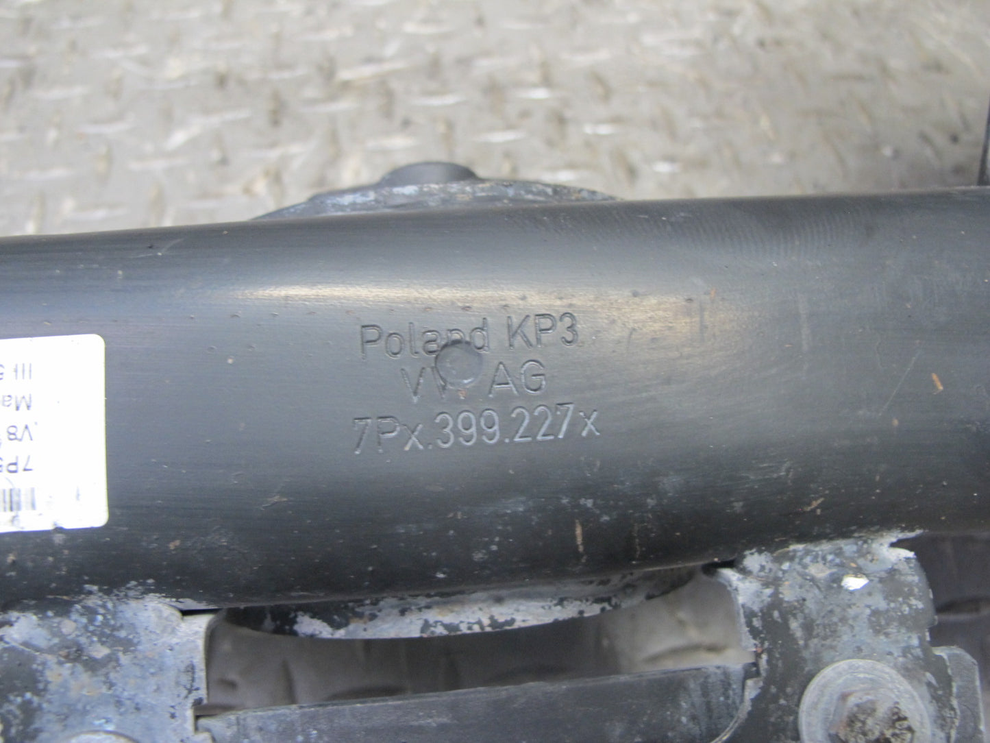 2011-2014 Porsche Cayenne 958 Transmission Support Mount Bracket Carrier